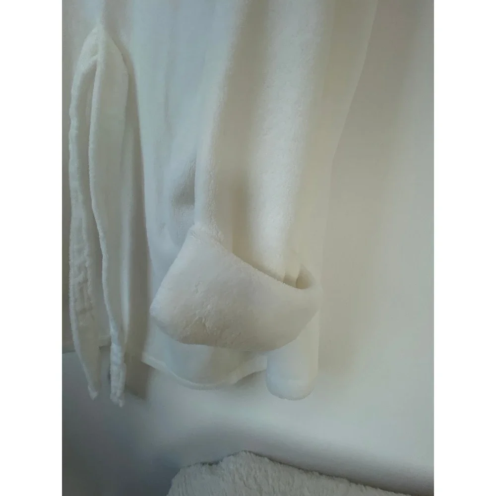 Gap Kids White Fleece Hooded Bathrobe Size 14 Recycled Polyester Tie Waist Robe